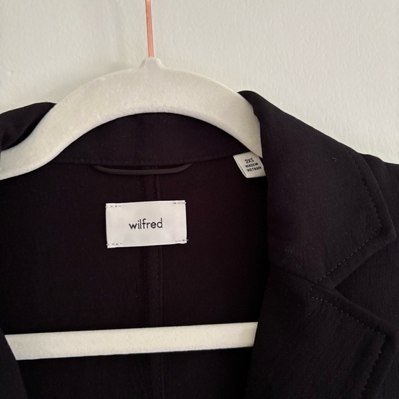 Aritzia Wilfred Cardero Shirt Black Size 2XS - Picture 4 of 6